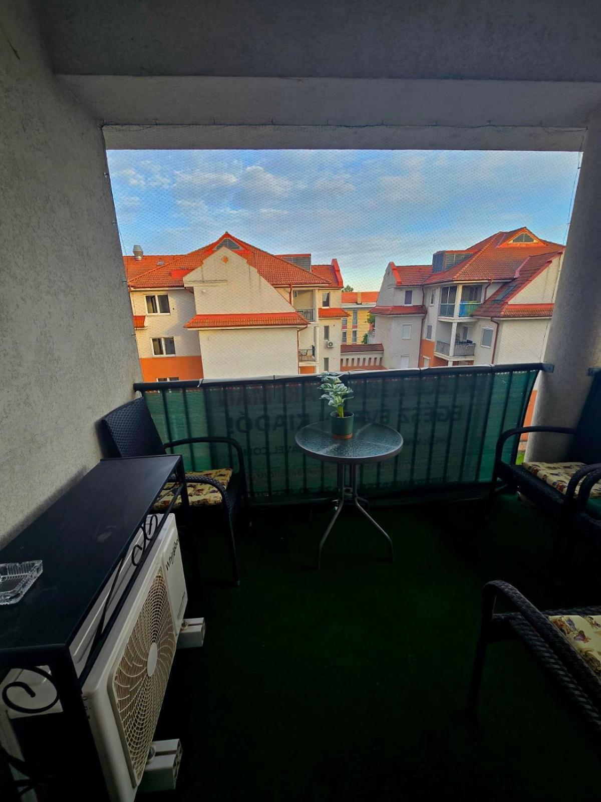 Kleopatra Apartman Hajdúszoboszló Extérieur photo